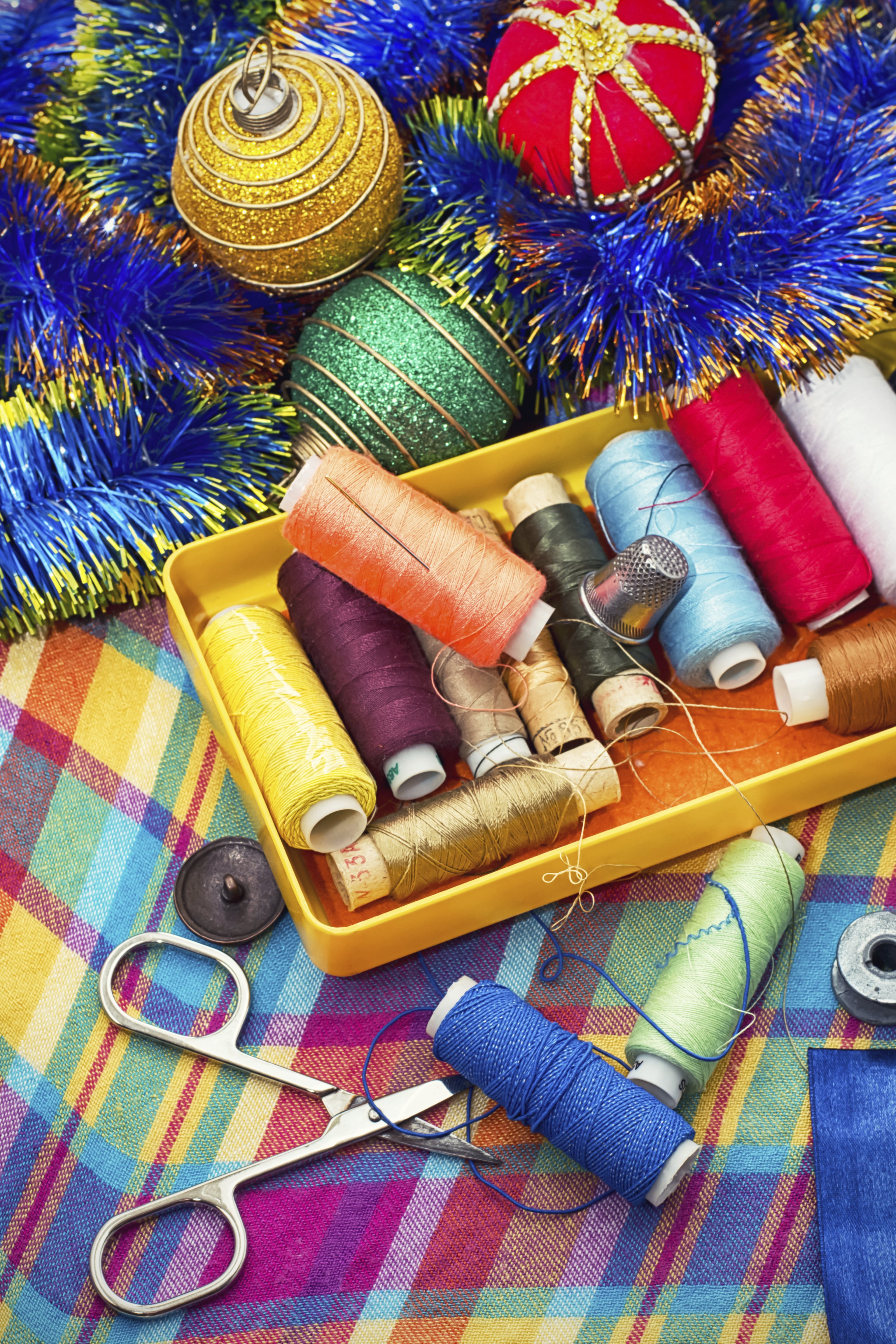 10 Festive DIY Christmas Tree Skirts