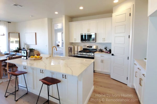 White L Shaped Kitchen Layout With Island, Remodelaholic SG22 H17